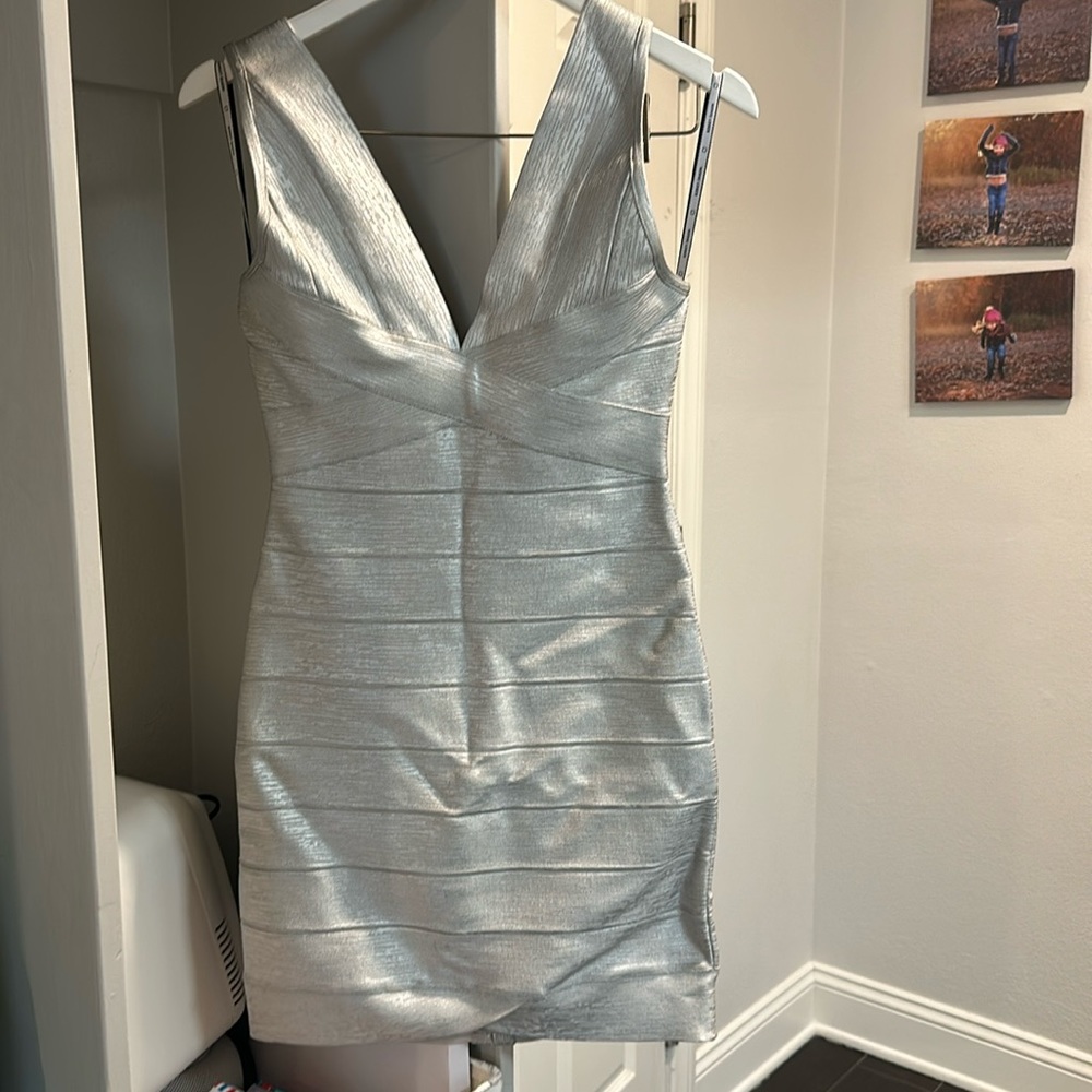 Herve lever Paris dress size medium never warn.Runs small